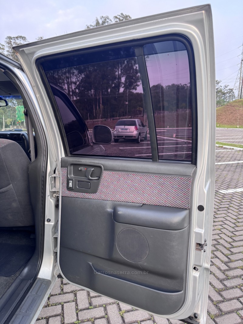 S10 2.8 DLX 4X2 CD 12V TURBO INTERCOOLER DIESEL 4P MANUAL - 2000 - CAXIAS DO SUL