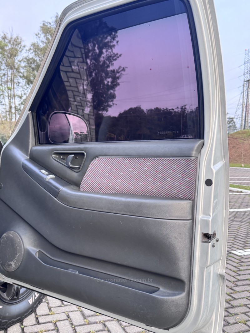 S10 2.8 DLX 4X2 CD 12V TURBO INTERCOOLER DIESEL 4P MANUAL - 2000 - CAXIAS DO SUL