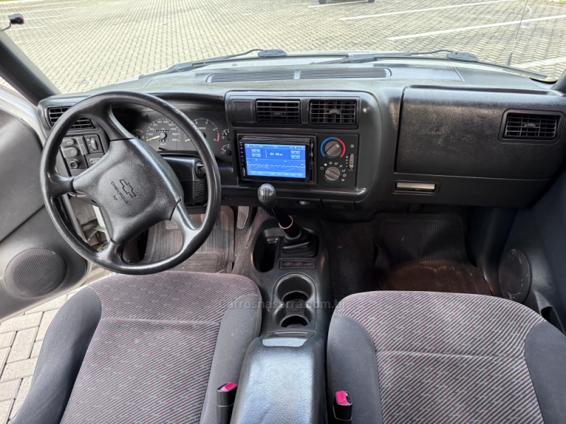 S10 2.8 DLX 4X2 CD 12V TURBO INTERCOOLER DIESEL 4P MANUAL - 2000 - CAXIAS DO SUL