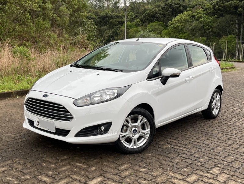 FIESTA 1.6 SE HATCH 16V FLEX 4P MANUAL - 2017 - NOVA BASSANO