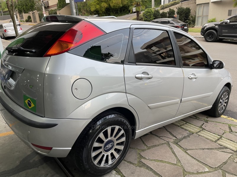 FOCUS 1.6 GLX 8V FLEX 4P MANUAL - 2008 - BENTO GONçALVES