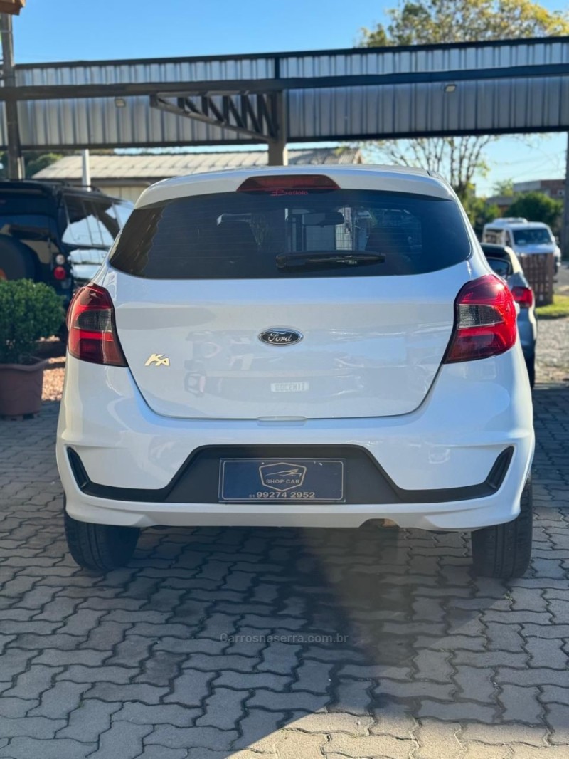 KA 1.0 SE PLUS 12V FLEX 4P MANUAL - 2021 - MONTENEGRO