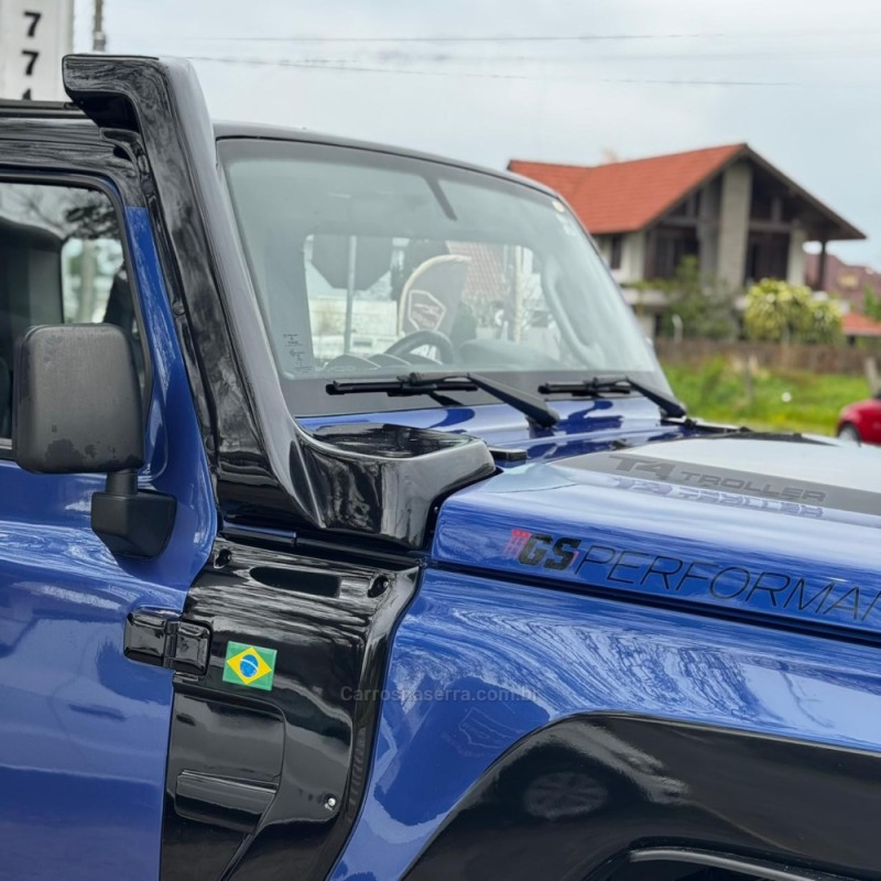 T4 3.2 CONNECT 4X4 TURBO INTERCOOLER TETO RIGIDO DIESEL 2P MANUAL - 2016 - MONTENEGRO