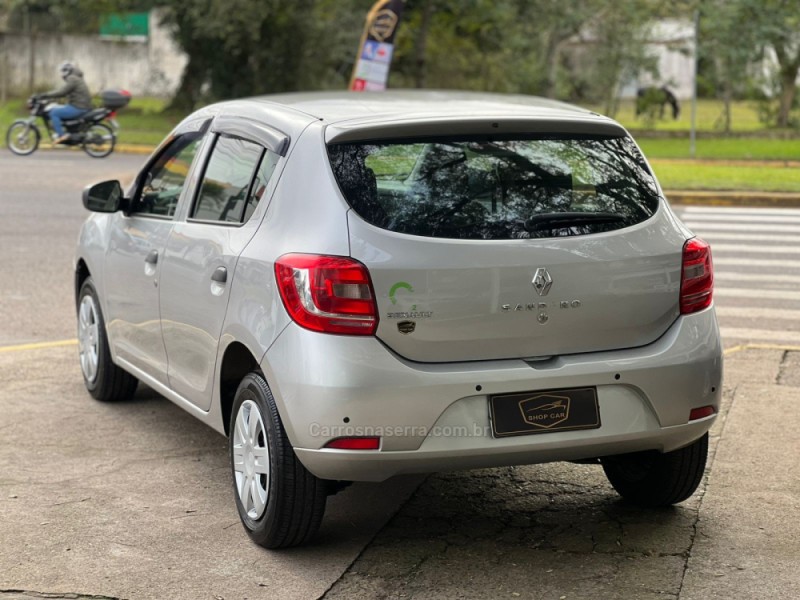 SANDERO 1.0 EXPRESSION 16V FLEX 4P MANUAL - 2018 - MONTENEGRO