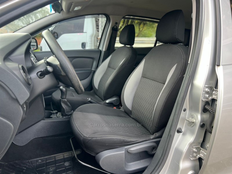 SANDERO 1.0 EXPRESSION 16V FLEX 4P MANUAL - 2018 - MONTENEGRO