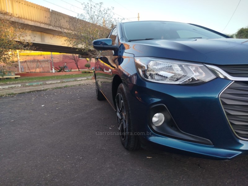 ONIX 1.0 LT 12V FLEX 4P MANUAL - 2024 - BENTO GONçALVES