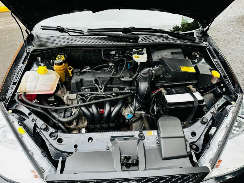 FOCUS 1.6 GLX SEDAN 8V GASOLINA 4P MANUAL - 2009 - FARROUPILHA
