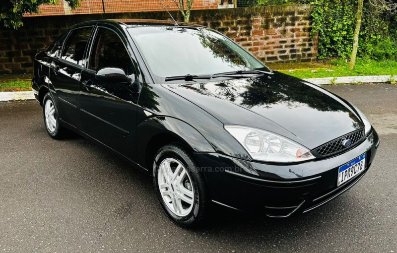 FOCUS 1.6 GLX SEDAN 8V GASOLINA 4P MANUAL - 2009 - FARROUPILHA