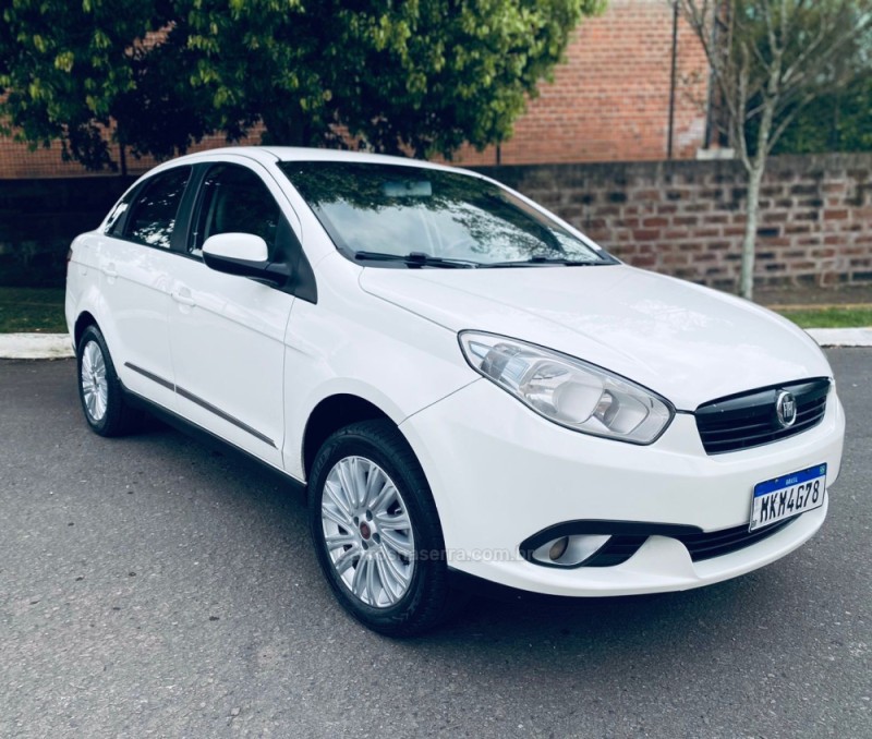 GRAND SIENA 1.6 MPI ESSENCE 16V FLEX 4P MANUAL - 2013 - FARROUPILHA