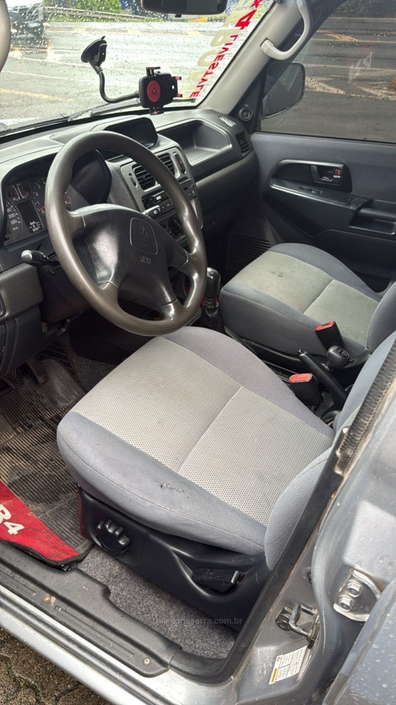 PAJERO TR4 2.0 4X4 16V 140CV FLEX 4P MANUAL - 2006 - ESTâNCIA VELHA