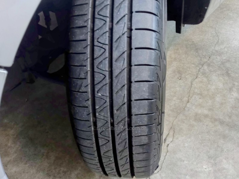 SANDERO 1.0 EXPRESSION 16V FLEX 4P MANUAL - 2010 - CAXIAS DO SUL