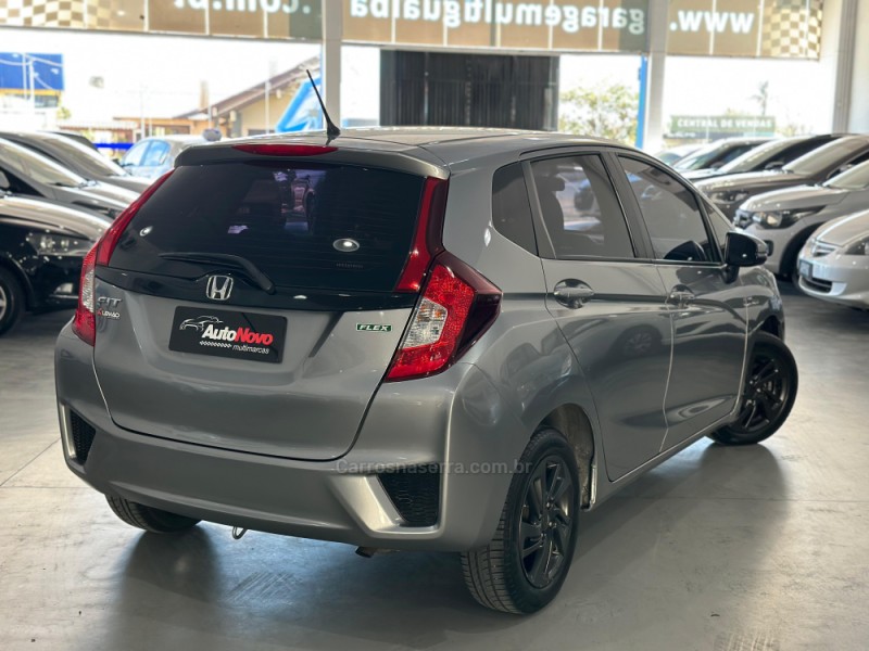 FIT 1.5 LX 16V FLEX 4P MANUAL - 2015 - VACARIA