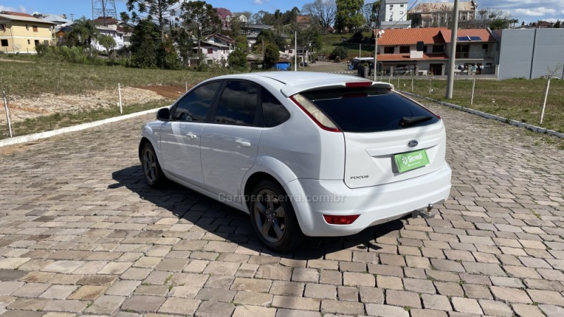 FOCUS 1.6 GLX 16V FLEX 4P MANUAL - 2012 - VILA FLORES