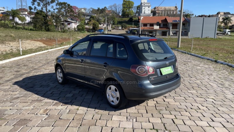 SPACEFOX 1.6 MI 8V FLEX 4P MANUAL - 2009 - VILA FLORES
