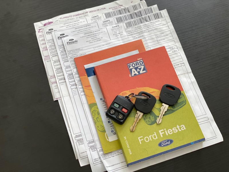 FIESTA 1.0 SE 8V FLEX 4P MANUAL - 2014 - CAXIAS DO SUL