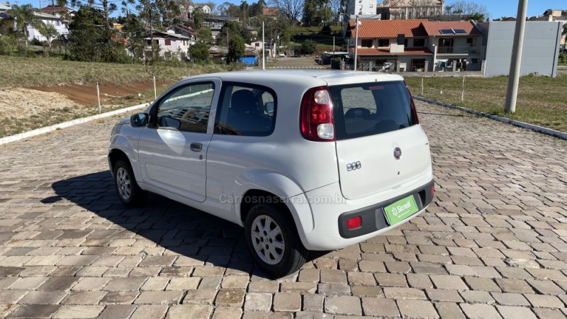 UNO 1.0 EVO VIVACE 8V FLEX 2P MANUAL - 2014 - VILA FLORES