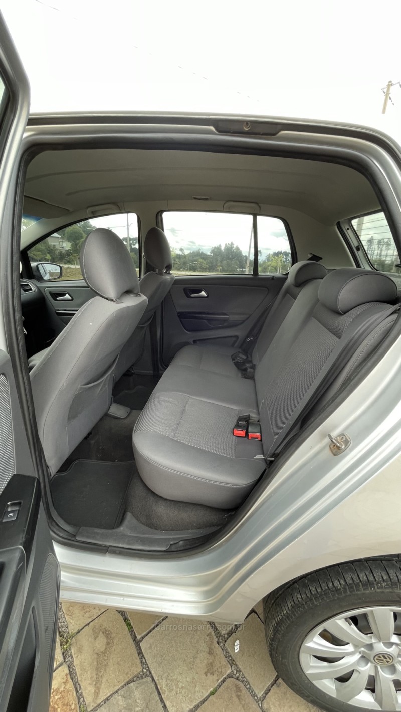 FOX 1.6 MI 8V FLEX 4P MANUAL - 2011 - VILA FLORES