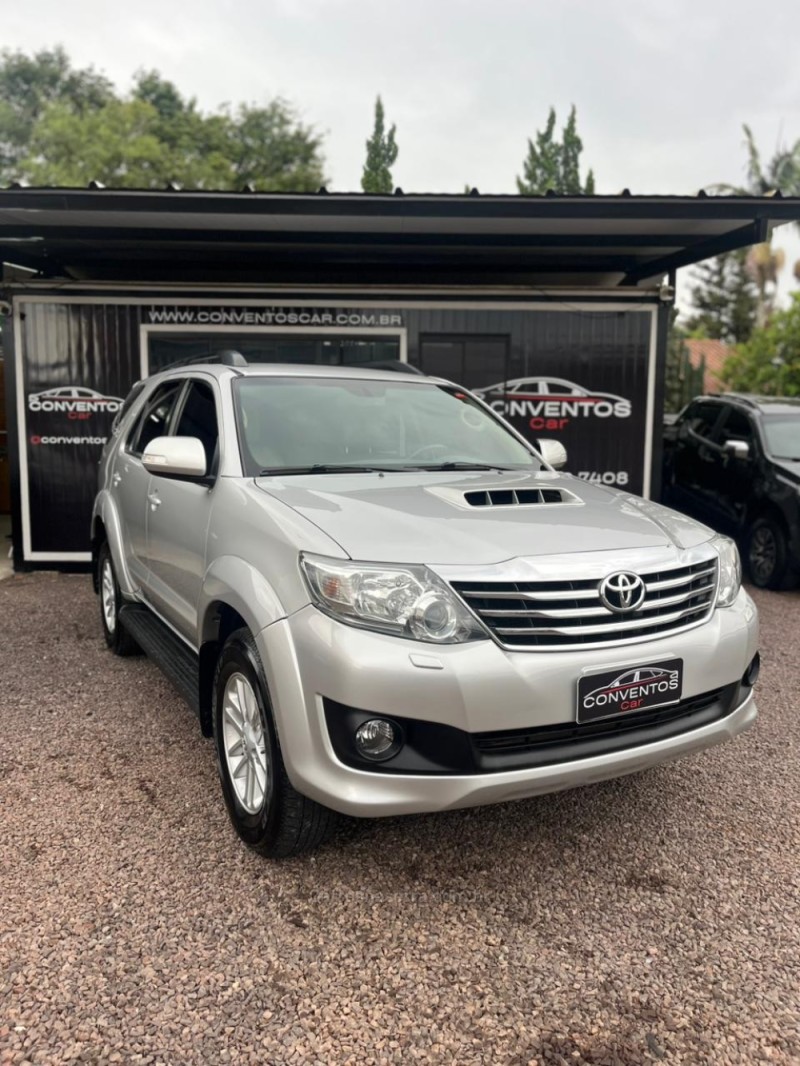 HILUX SW4 3.0 SRV 4X4 16V TURBO INTERCOOLER DIESEL 4P AUTOMÁTICO