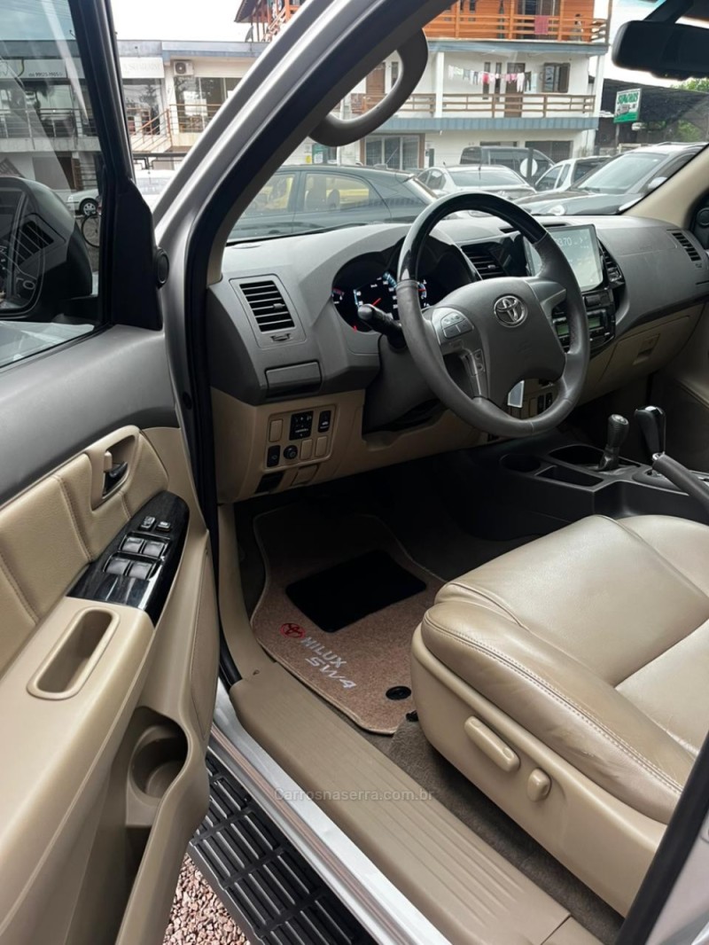 HILUX SW4 3.0 SRV 4X4 16V TURBO INTERCOOLER DIESEL 4P AUTOMÁTICO - 2012 - LAJEADO