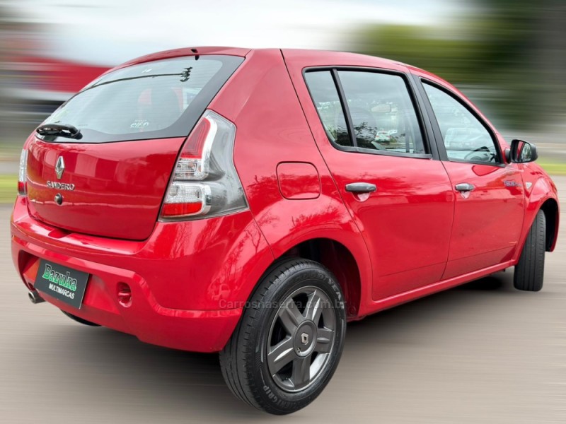 SANDERO 1.0 TECH RUN 16V FLEX 4P MANUAL - 2014 - NOVO HAMBURGO