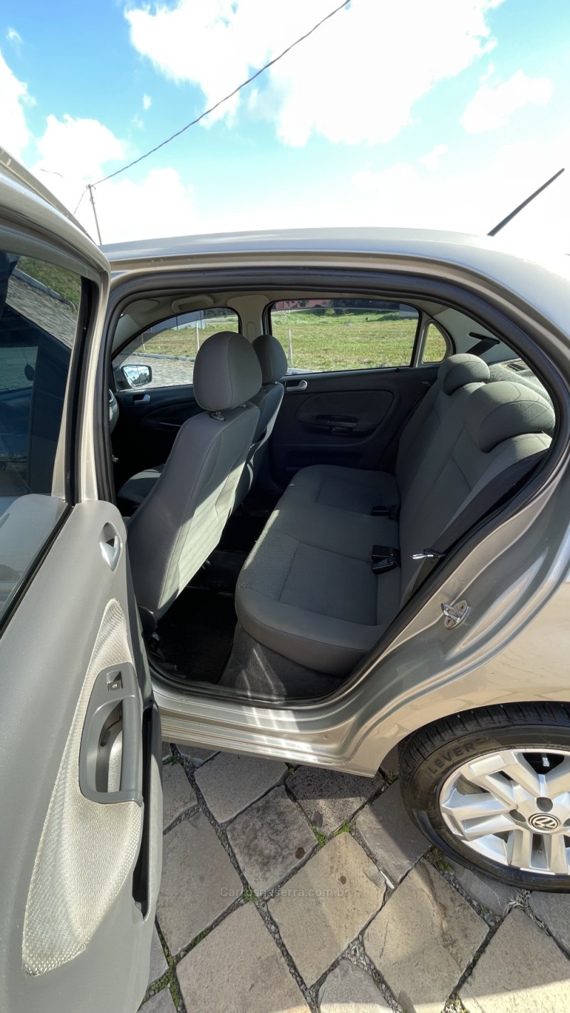 VOYAGE 1.6 MI TREND 8V FLEX 4P MANUAL - 2013 - VILA FLORES