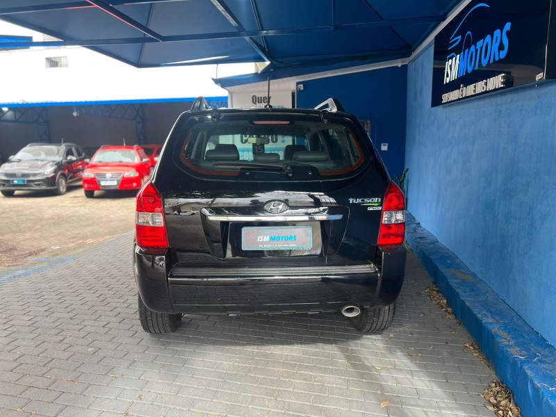 TUCSON 2.0 MPFI GLS 16V 143CV 2WD FLEX 4P AUTOMÁTICO - 2015 - CAXIAS DO SUL