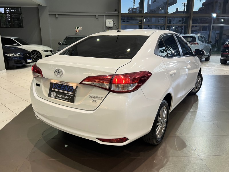 YARIS 1.5 16V FLEX SEDAN XL PLUS TECH MULTIDRIVE3 - 2022 - FARROUPILHA