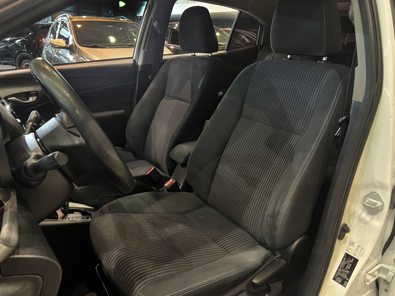 YARIS 1.5 16V FLEX SEDAN XL PLUS TECH MULTIDRIVE3 - 2022 - FARROUPILHA