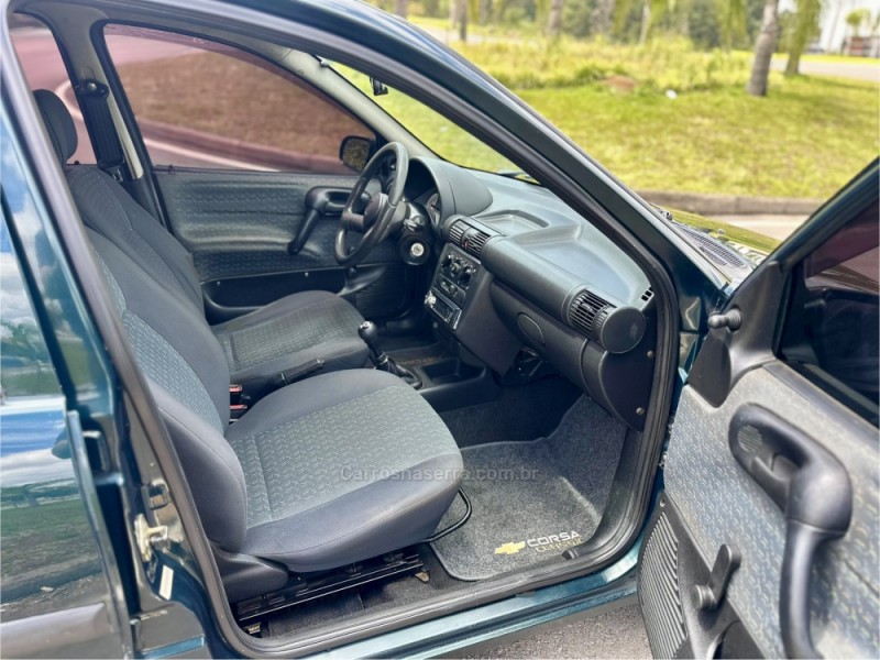 CORSA 1.0 MPFI WIND SEDAN 8V GASOLINA 4P MANUAL - 2001 - CAXIAS DO SUL