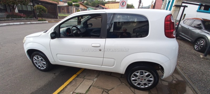 UNO 1.0 EVO VIVACE 8V FLEX 2P MANUAL - 2012 - PICADA CAFé