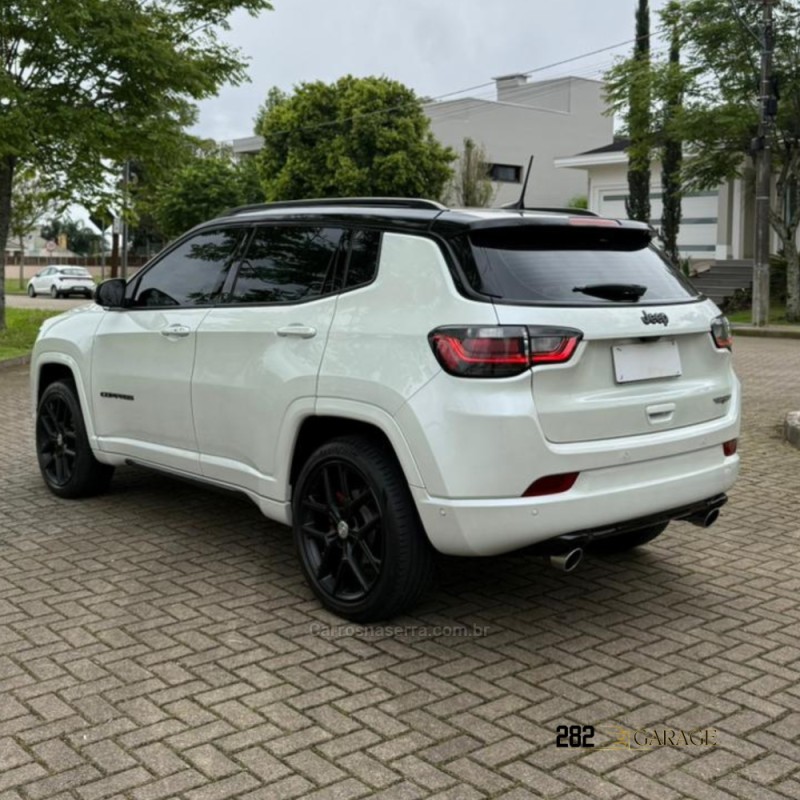 COMPASS 2.0 BLACKHAWK 4 TURBO GASOLINA 4P AUTOMÁTICO - 2025 - FARROUPILHA