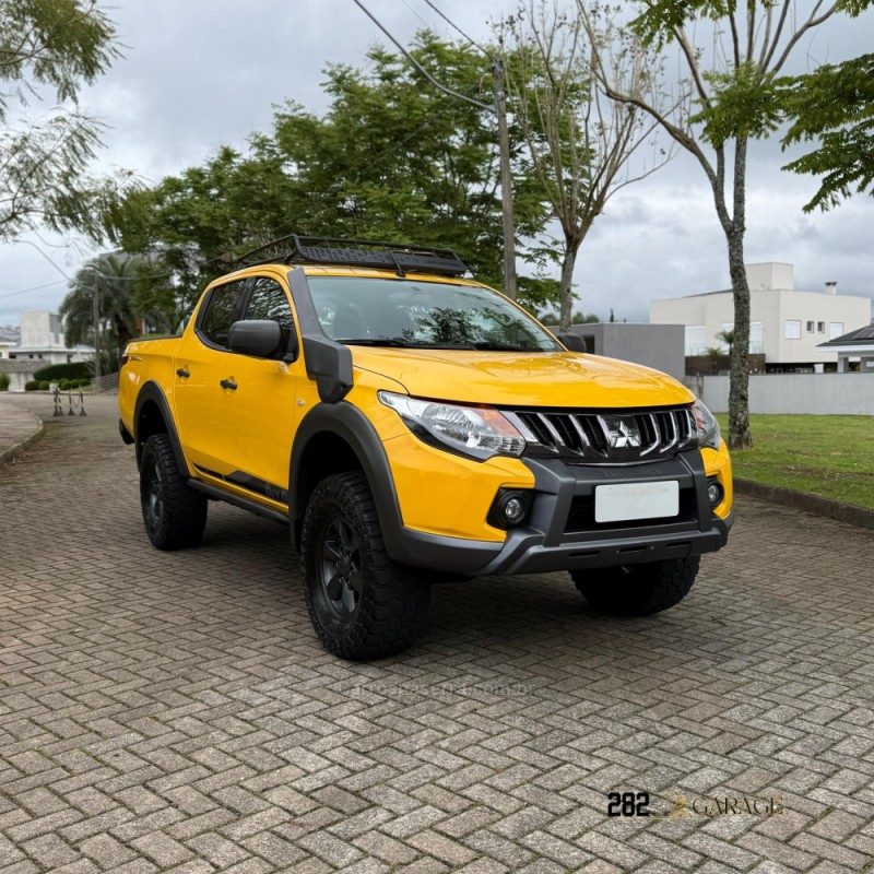L200 SAVANA 2.4 4X4 16V TURBO DIESEL 4P AUTOMÁTICO - 2022 - FARROUPILHA