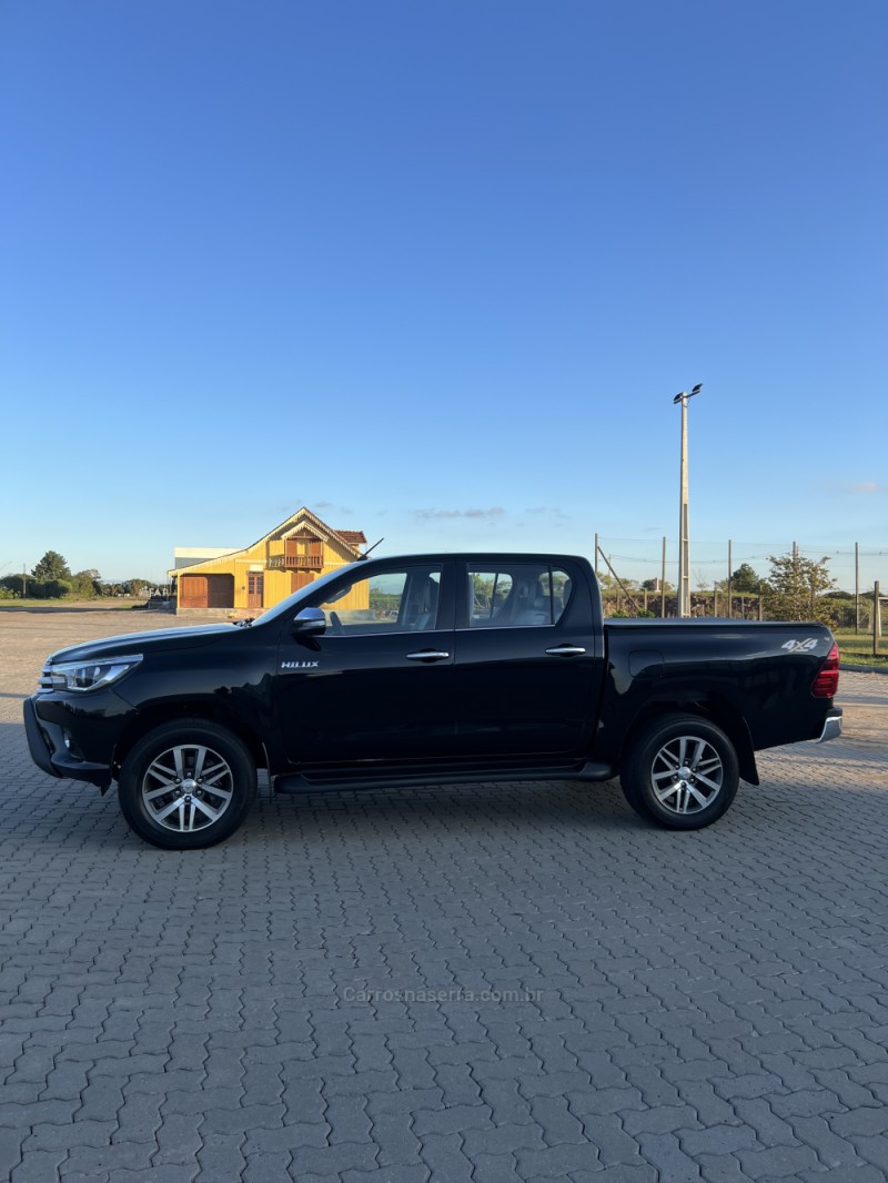 HILUX 2.8 SRX 4X4 CD 16V DIESEL 4P AUTOMÁTICO - 2017 - ANTôNIO PRADO