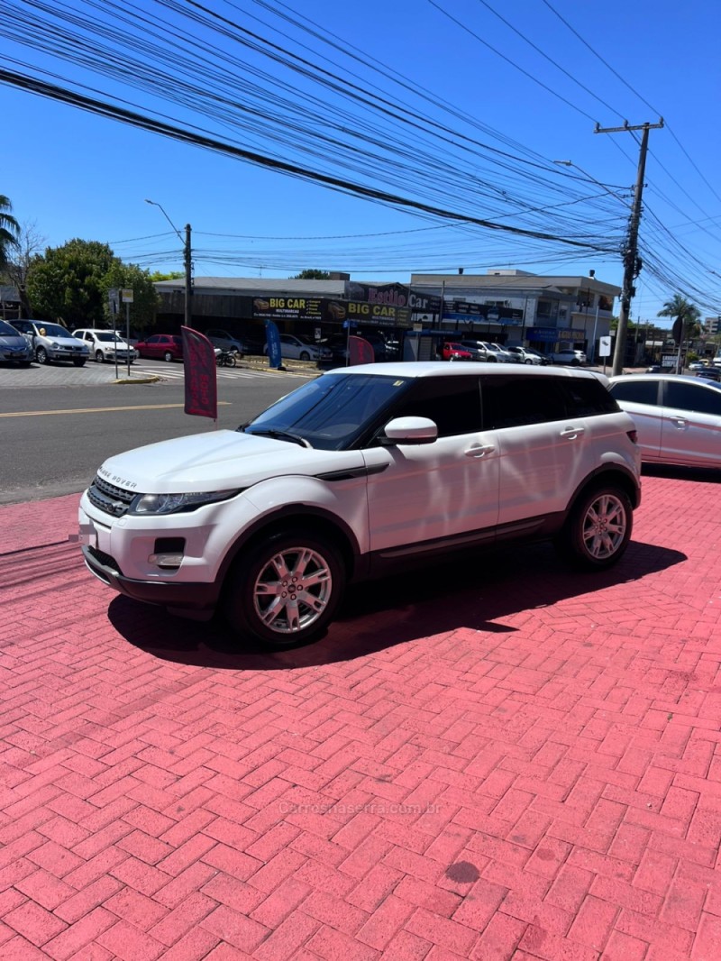 RANGE ROVER EVOQUE 2.0 PURE 4WD 16V GASOLINA 4P AUTOMÁTICO - 2013 - CAMPO BOM