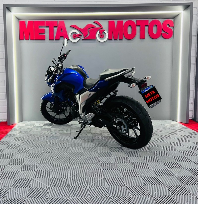 FAZER FZ25 - 2022 - CAMPO BOM