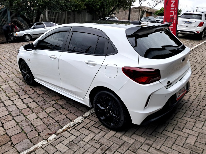 ONIX 1.0 HATCH RS 12V TURBO 4P AUTOMÁTICO - 2024 - CAXIAS DO SUL