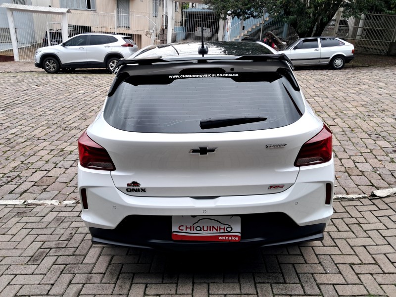 ONIX 1.0 HATCH RS 12V TURBO 4P AUTOMÁTICO - 2024 - CAXIAS DO SUL