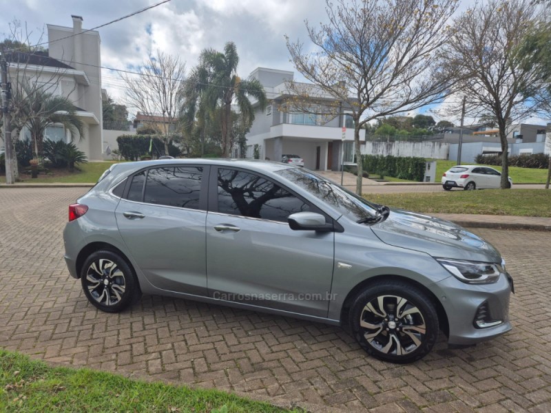 ONIX 1.0 PLUS 12V TURBO 4P AUTOMÁTICO - 2025 - BENTO GONçALVES