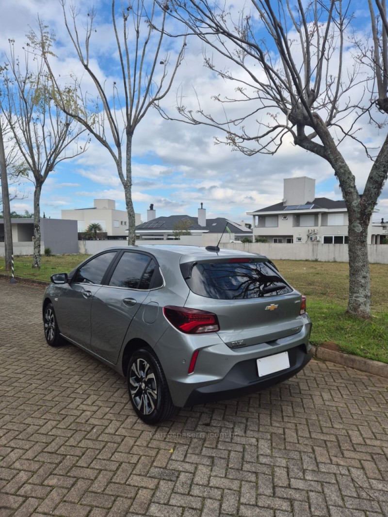 ONIX 1.0 PLUS 12V TURBO 4P AUTOMÁTICO - 2025 - BENTO GONçALVES