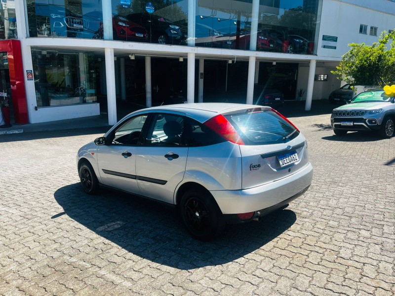 FOCUS 1.8 16V GASOLINA 4P MANUAL - 2001 - BENTO GONçALVES