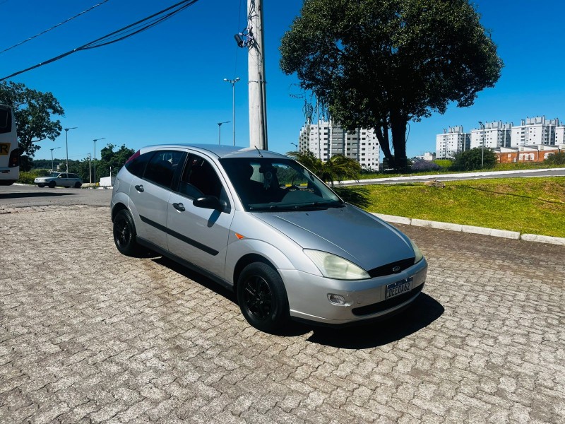 FOCUS 1.8 16V GASOLINA 4P MANUAL - 2001 - BENTO GONçALVES