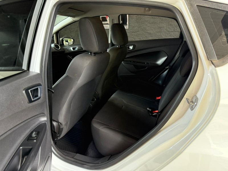 FIESTA 1.6 SE HATCH 16V FLEX 4P AUTOMÁTICO - 2016 - FARROUPILHA