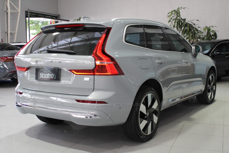 XC60 2.0 T8 ULTIMATE AWD HIBRIDO 4P AUTOMÁTICO - 2024 - CAXIAS DO SUL
