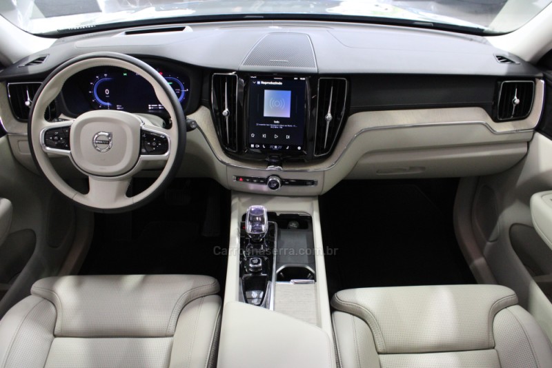 XC60 2.0 T8 ULTIMATE AWD HIBRIDO 4P AUTOMÁTICO - 2024 - CAXIAS DO SUL