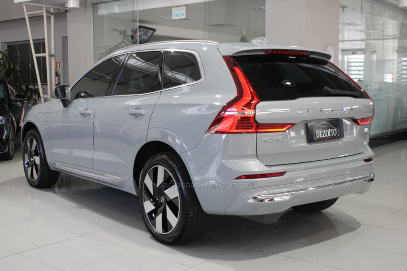 XC60 2.0 T8 ULTIMATE AWD HIBRIDO 4P AUTOMÁTICO - 2024 - CAXIAS DO SUL