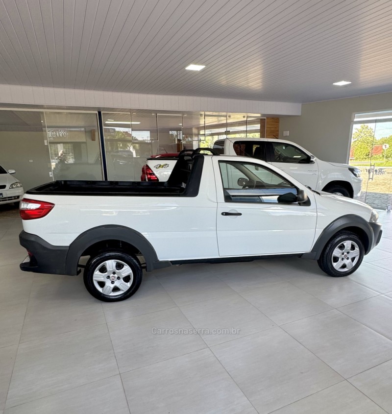 STRADA 1.4 MPI WORKING CS 8V CELEBRATION FLEX 2P MANUAL - 2015 - VILA FLORES