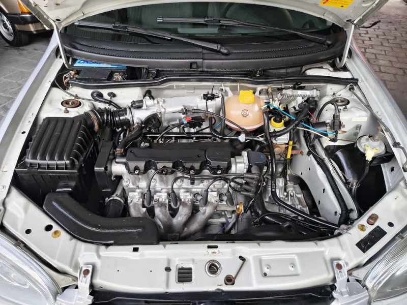 CORSA 1.0 MPFI MILENIUM II SEDAN 8V GASOLINA 4P MANUAL - 2004 - CAXIAS DO SUL