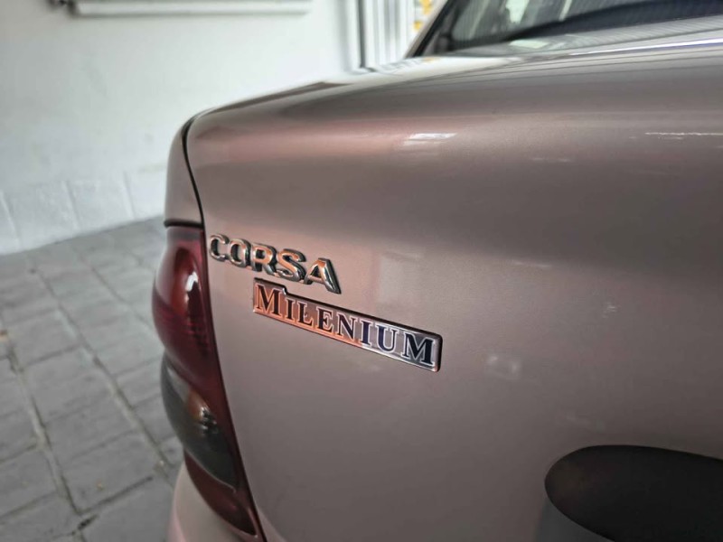 CORSA 1.0 MPFI MILENIUM II SEDAN 8V GASOLINA 4P MANUAL - 2004 - CAXIAS DO SUL