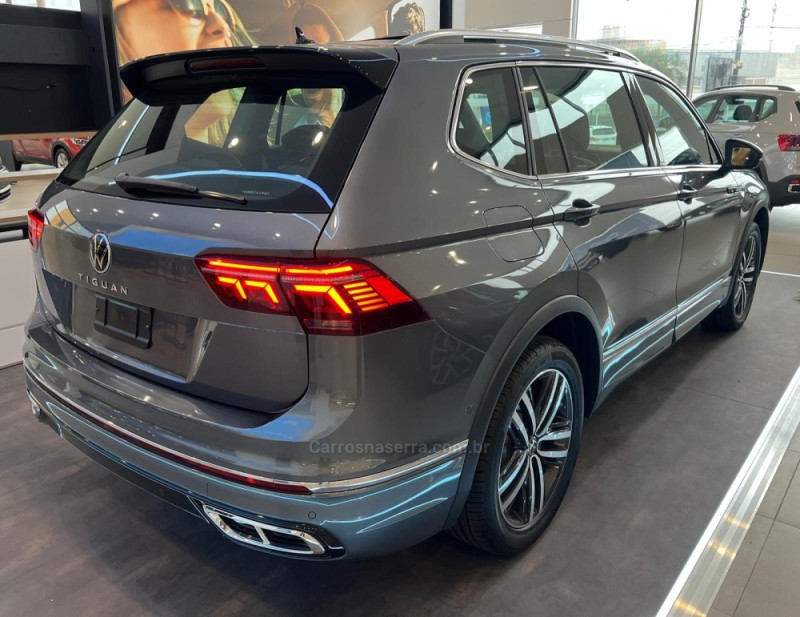 TIGUAN 2.0 ALLSPACE R-LINE 300 TSI GASOLINA 4P AUTOMÁTICO - 2025 - CAXIAS DO SUL