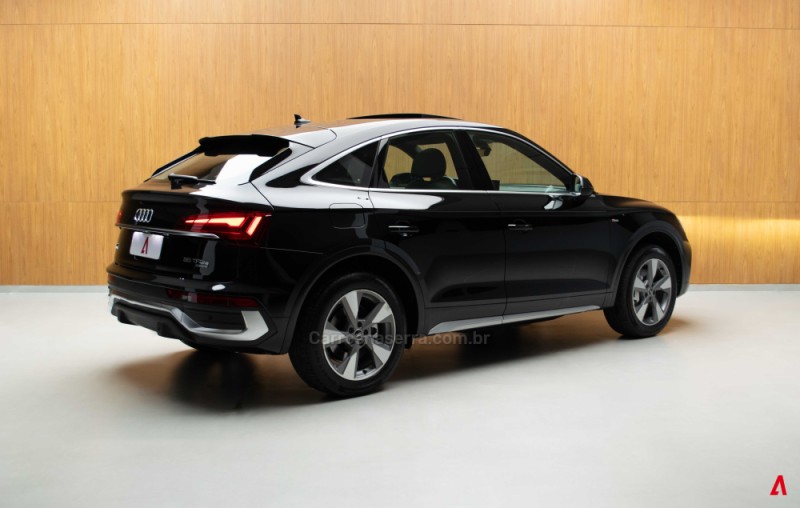 Q5 2.0 TFSI PERFORMANCE BLACK QUATTRO HÍBRIDO 4P AUTOMÁTICO - 2023 - GARIBALDI